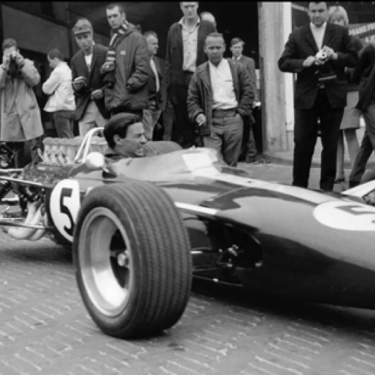 Présentation officiel de la Lotus 49 V8 Ford Cosworth à Zandwoort pour le Grand Prix des Pays Bas Présentation officiel de la Lotus 49 V8 Ford Cosworth à Zandwoort pour le Grand Prix des Pays Bas